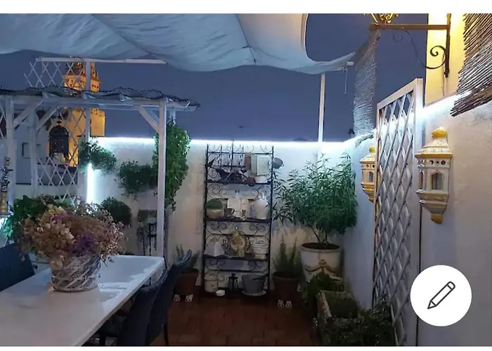 Гостьовий будинок Santa Marina Flowers 3*